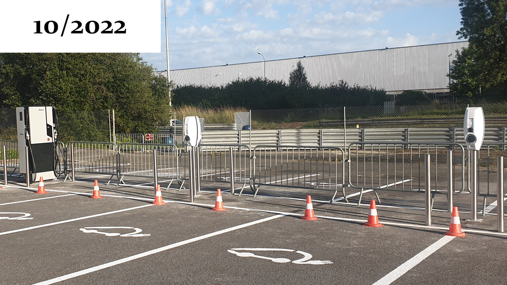 Bornes électriques installées sur le circuit Beltoise